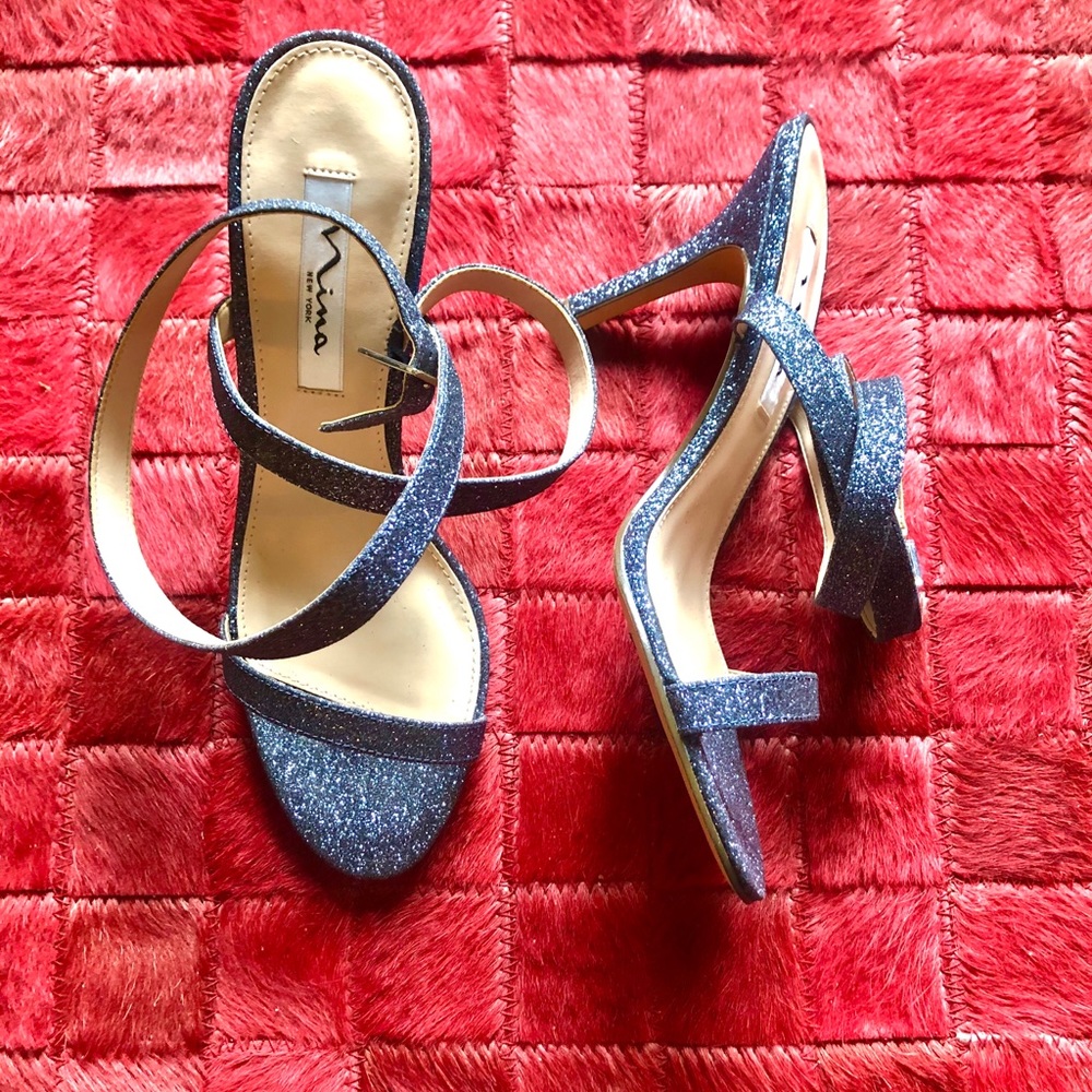 New Gray Nina strappy sandals sz 8.5